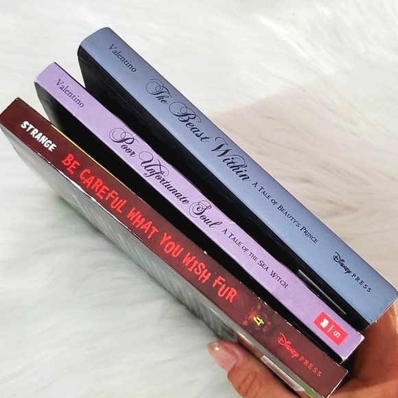 Disney Chills Chapter Book Bundle of 3 Ursula Beast & Cruella Novels - Picture 9 of 14